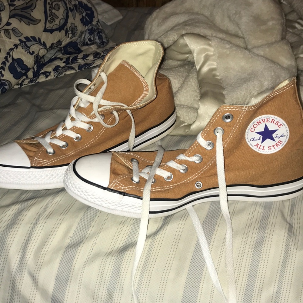 Brown Converse 9.5
